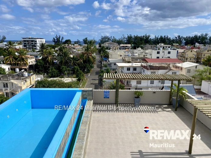 New Ground Floor Apartment Short Walk from the Beach
