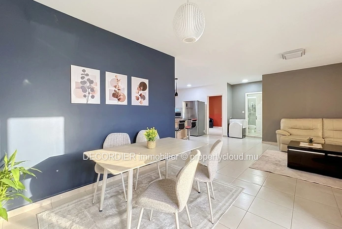 For Rent, Stunning Apartment in FLic en Flac