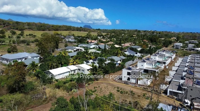 Sale Residential land Tamarin