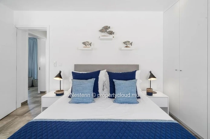 Modern single-storey villa in Mont Mascal with 3 bedrooms, private pool, and fully equipped kitchen in a secure resid...