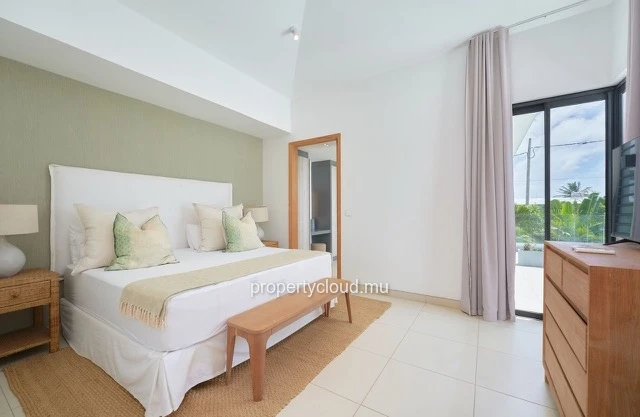 A vendre magnifique villa de 4 chambres en suite accessible aux etrangers à Pereybere.