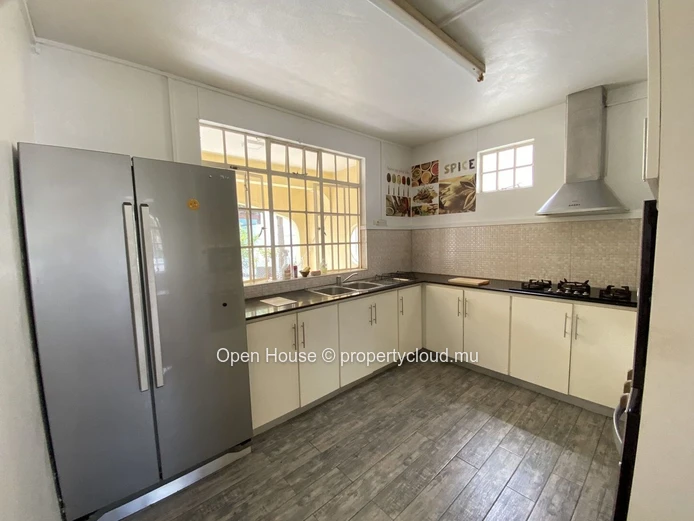 Villa 4 chambres avec piscine à louer à Trou aux Biches
