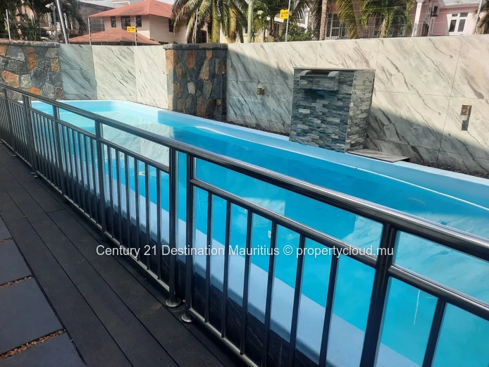 Brand new duplex villas with common pool and private gate