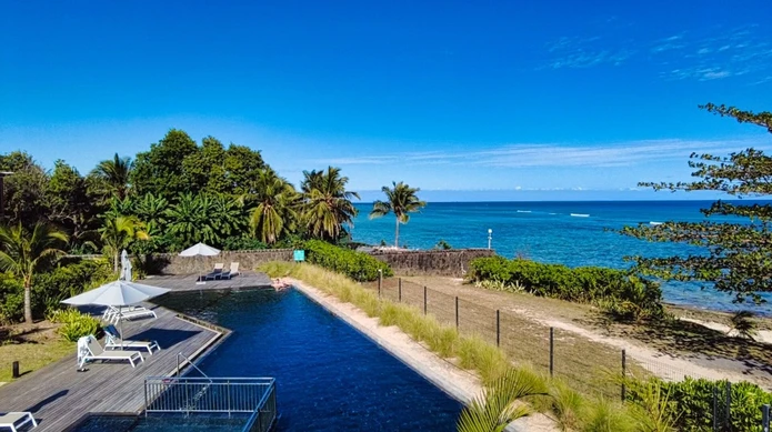 Pointes aux Piments - Luxueux appartement de 3 chambres pieds dans l'eau