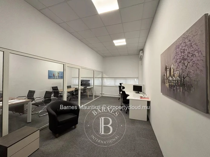 CALEBASSES - Espace Bureau - 70 m²