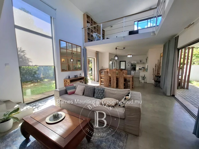 GROS BOIS - Single-Storey Home with Mezzanine - 200 m²