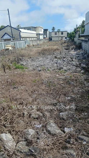 Terrain résidentiel - 1055 m² St Pierre, Centre