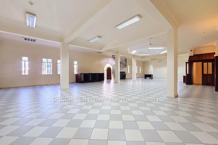 La Maison Coloniale – Propriété commerciale emblématique à la Pointe aux Canonniers (Mandat exclusif)