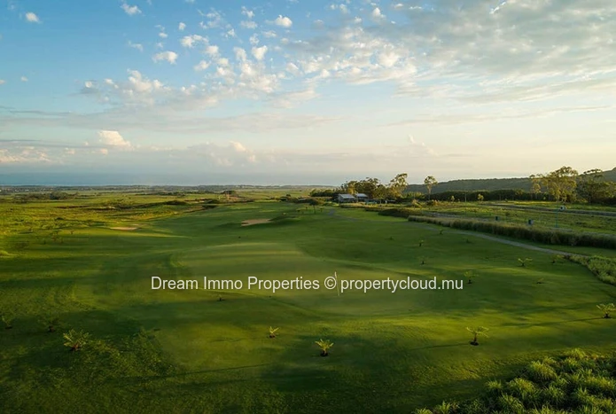 Grands Terrains Avec Vue Golf A Bois Cheri – Ile Maurice