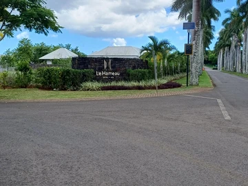 Ideal plot for a family - Safety, Nature and Proximity to all amenities!