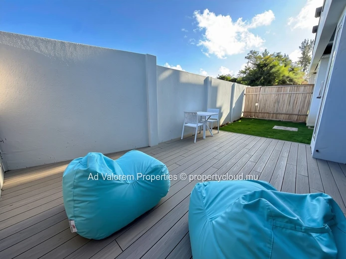 Charming 50 m² Apartment with Private Terrace and Garden