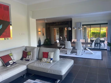 8 Bedroom Villa