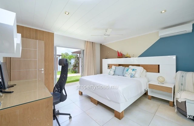 A vendre villa dans une résidence de prestige accessible aux étrangers. A deux minutes du centre de Grand Baie.