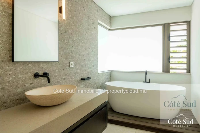 Sumptuous Luxury Villa in Anahita - Beau Champ