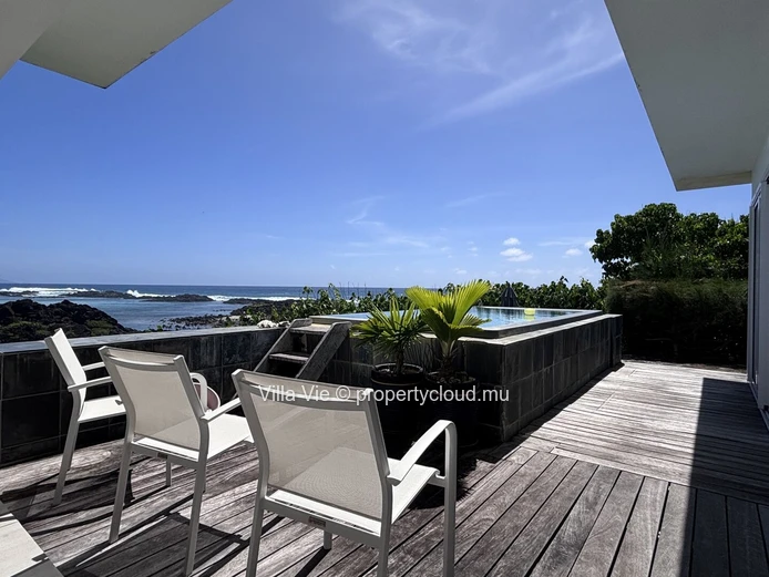 Roches Noires - Maison de 4 chambres avec piscine et vue magnifique sur le lagon de Roches Noires