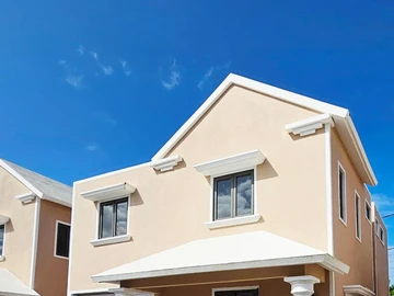 3 Bedroom Townhouse, Duplex