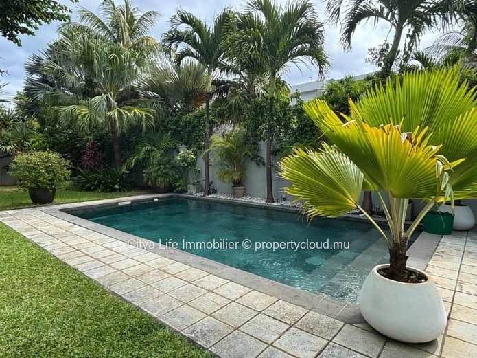 Maison de 506m² avec piscine privée à vendre à Grand Baie