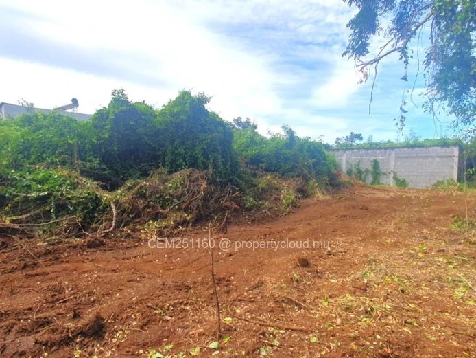 Terrain  résidentiel  exceptionnel à vendre à La Salette Grand Baie