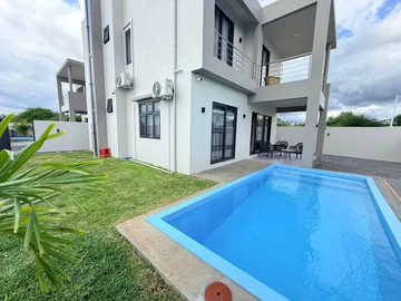 4 Bedroom Villa