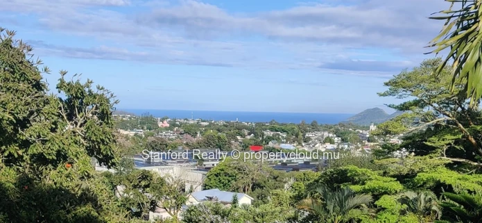 Villa à vendre - 5 chambres, vue sur la montagne, Floréal, centre de l’île Maurice