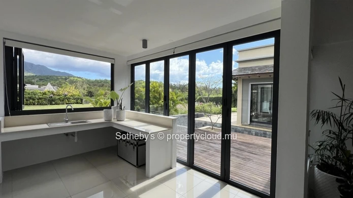 Evergreen Villa