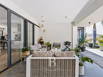 5 Bedroom Villa