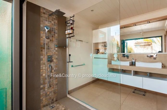 For Sale: Stunning Home in Clos du Littoral
