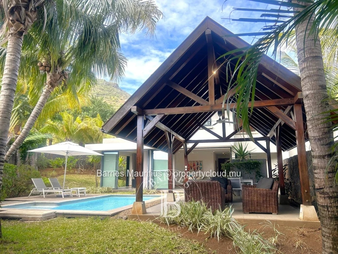 RIVIÈRE NOIRE - Contemporary Villa - 3 bedrooms