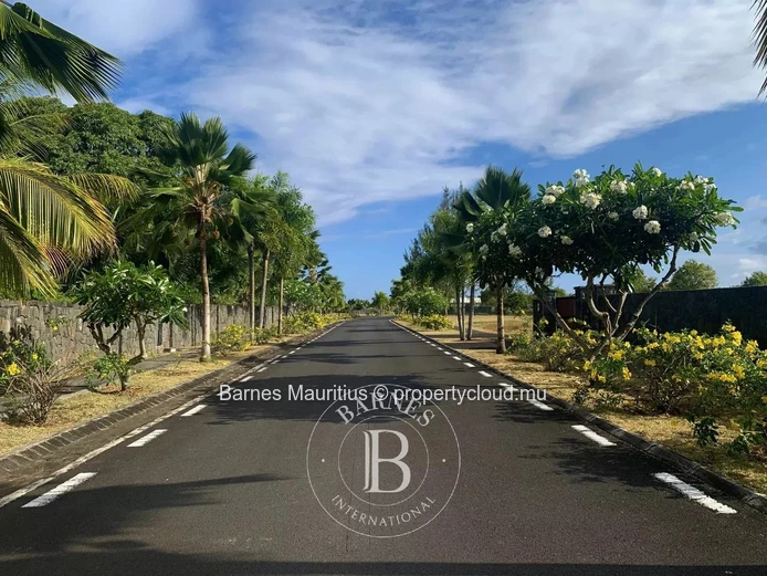 BEAU VALLON - Residential Land - 1,286 m² (30.47 Perches)