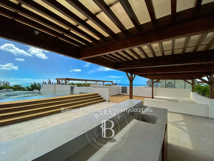 POINTE AUX CANONNIERS - Penthouse with lagoon view - 3 bedrooms