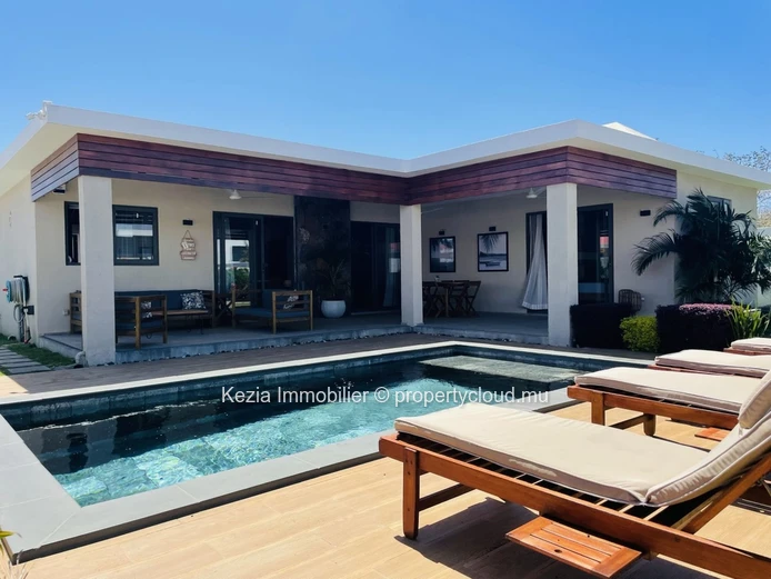 Contemporary Single-Storey Villa (Sole Mandate)