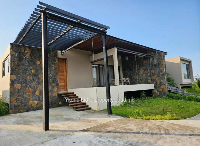 Single-Storey House To Rent In Avalon, Bois Chéri