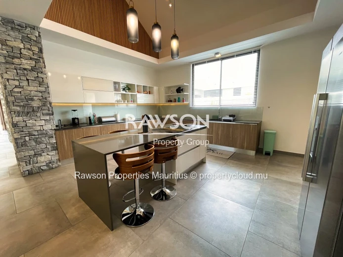4 Bedroom Luxury Villa | Pool & Garden | Péreybère | Accessible To Foreigners | €