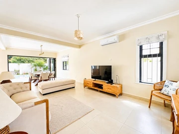 4 Bedroom Villa