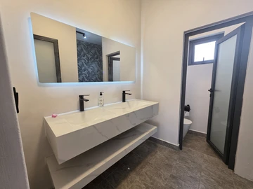 4 Bedroom Townhouse, Duplex