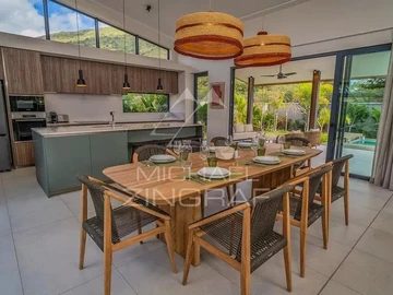 4 Bedroom Villa