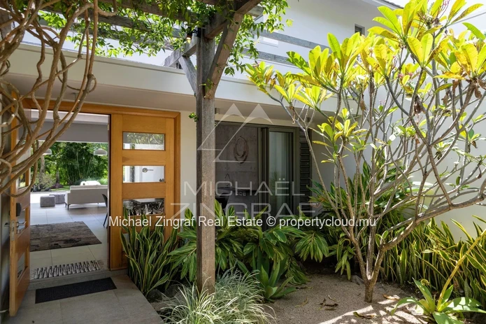 Elegant Golf-View Villa in the Heart of Anahita Estate