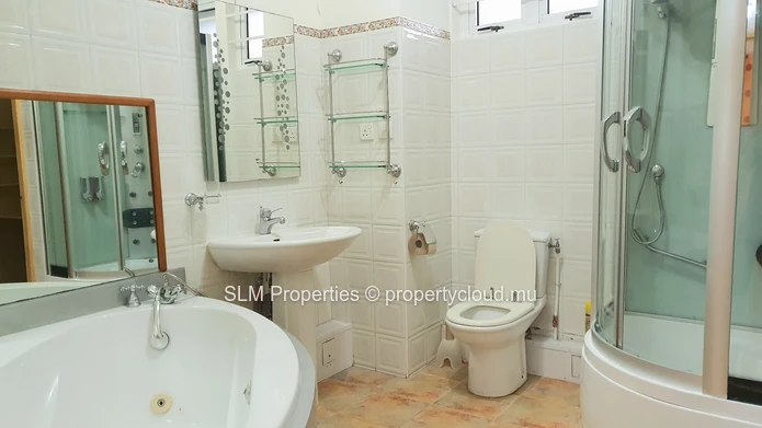 Furnished 3-Bedroom Apartment for Rent in Floréal