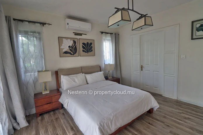 Modern single-storey villa with 3 bedrooms