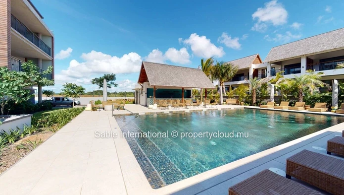 Luxury RES Apartment with Communal Pool in Prime Grand Baie Location! 2 Beds, Balcony, Indoor Spa, Close to Amenities.
