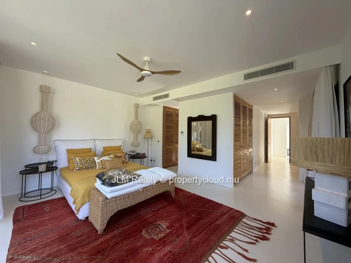 À Vendre : Villa Contemporaine de Prestige de 5 Chambres à Tamarin, Île Maurice