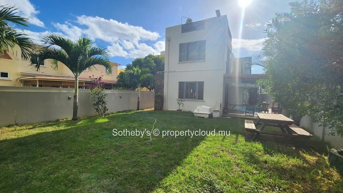 Villa Saphira