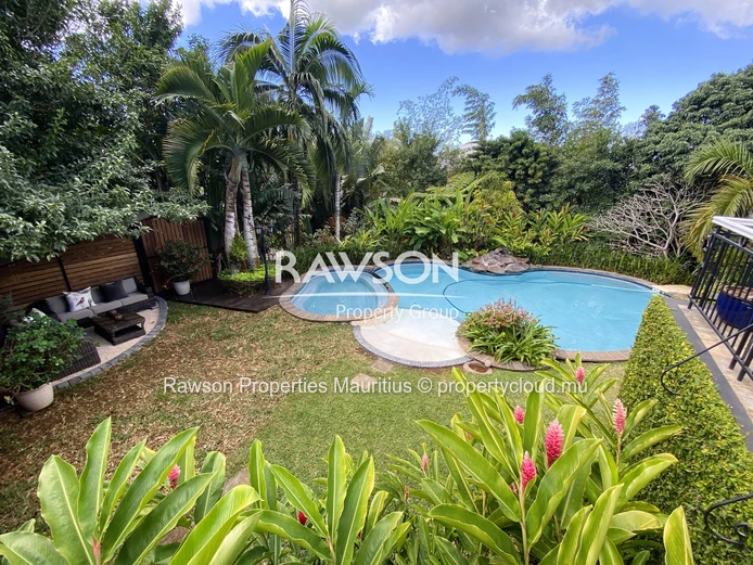 Emerald Haven : Villa De 4 Chambres Sur 2000M2 De Splendeur De La Nature