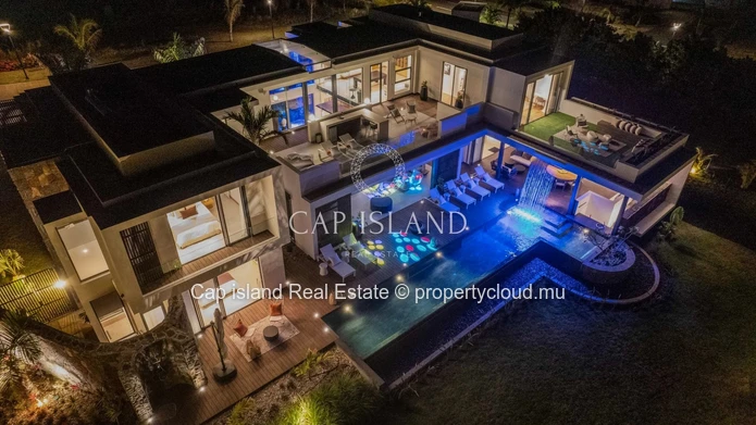 Luxueuse villa 5ch, accès Golf et plage