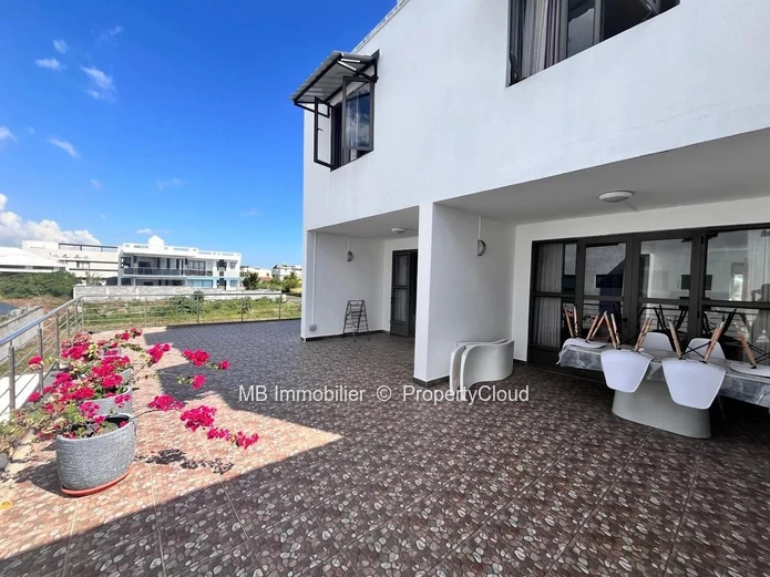 Spacious 3-Bedroom Apartment for Rent in Mont Choisy