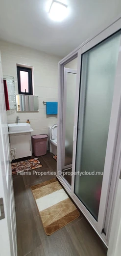 Appartement haut de gamme au rez-de-chaussée à louer à Pereybère