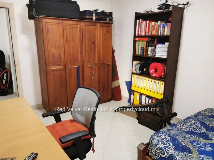 Spacieux appartement de 4 chambres à vendre à Sodnac, Quatre Bornes
