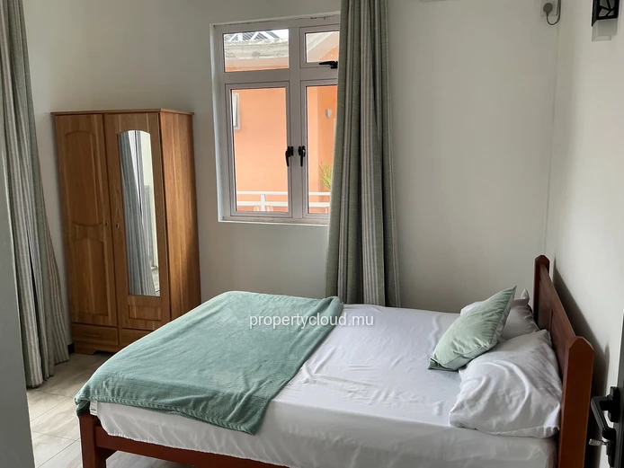 FOR RENT – 3 bedroom apartment with terrace Pereybere.