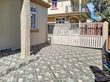 4 Bedroom House