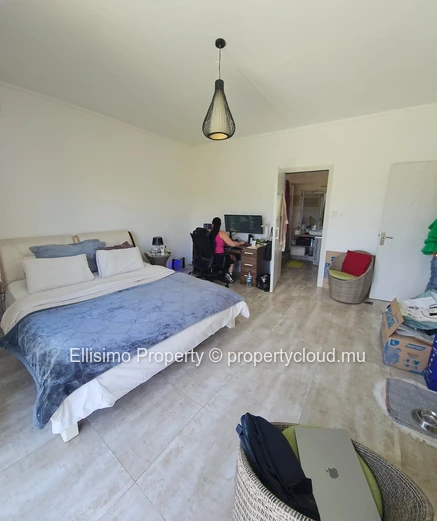 4 bedrooms villa